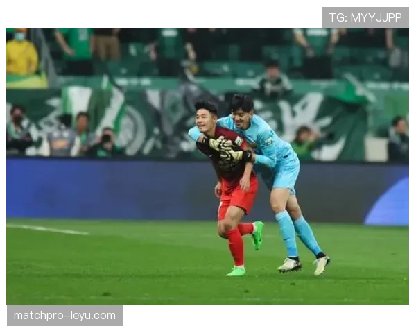 武磊状态火热表现抢眼,引爆赛场内外部热议关注 武磊状态火热表现抢眼,引爆赛场内外部热议关注