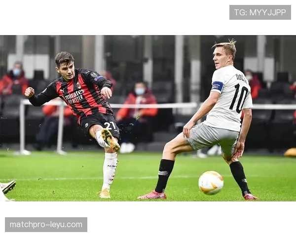 里尔防线持续稳固，防守表现亮眼助球队状态回暖