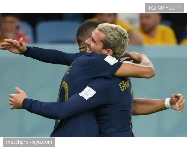 格列兹曼与姆巴佩:进攻效率及战术角色对比分析 格列兹曼与姆巴佩:进攻效率及战术角色对比分析