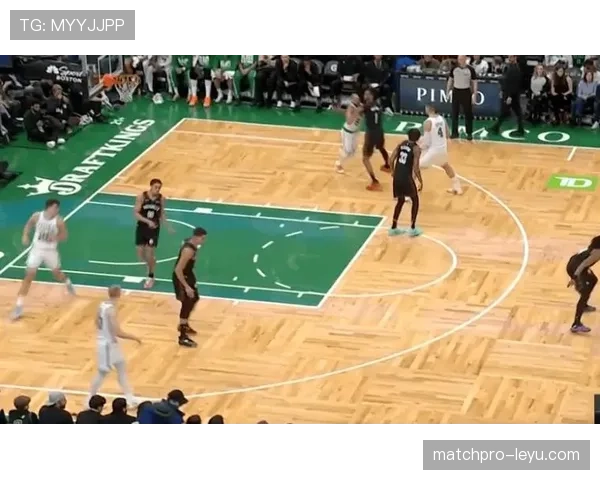 武切维奇挡拆制造错位提升内线效率拉开掘金防守